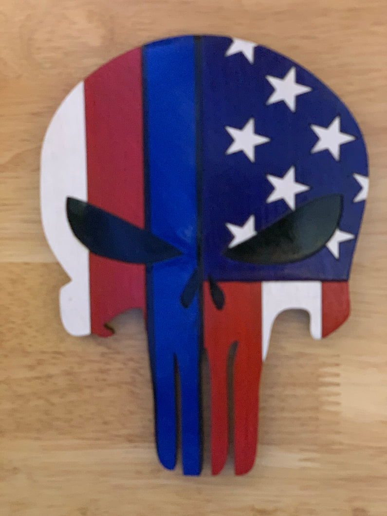 Blue Line American flag / Skull (magnetic back)